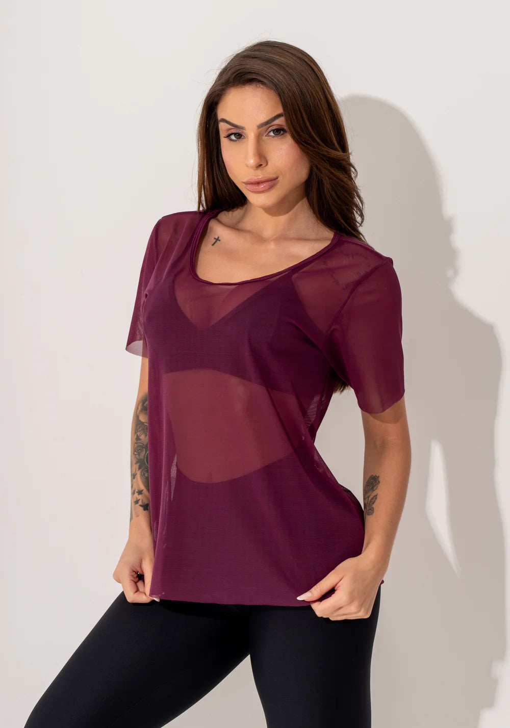 Blusa fitness feminina manga curta tule preto intense