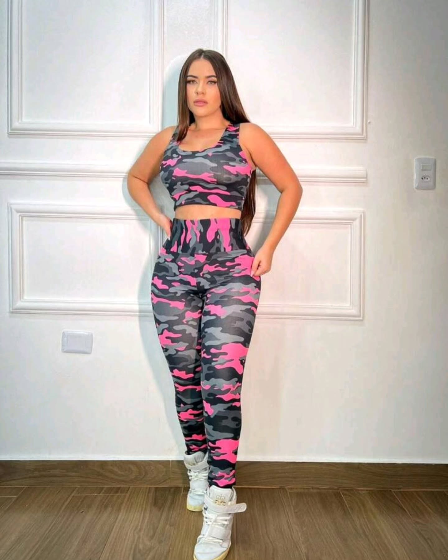 Roupa De Academia Conjunto Feminino Malhar Camuflado Militar Quartel Calca Leg Mais Top